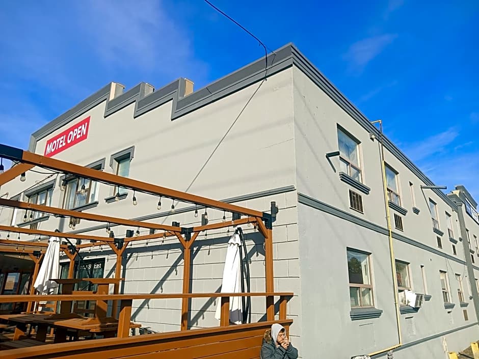 London Residency Inn