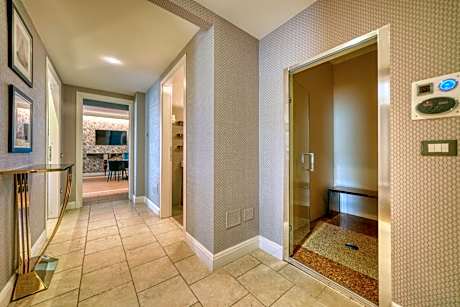 Two-Bedroom Suite with Private Pool and Garden