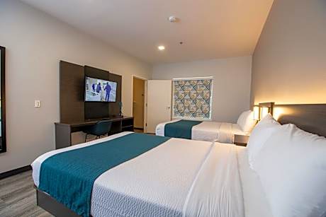 2 Full Beds | Mobil Acc RI Shwr Nsmk Kitchen