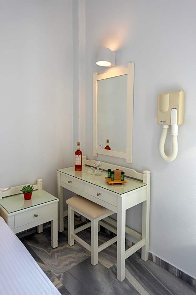 Irene Hotel - Beachfront