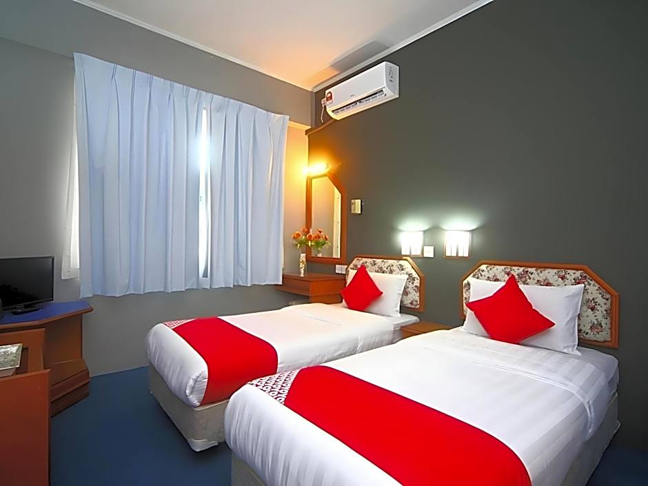 SUPER OYO 1026 Hotel Lutana