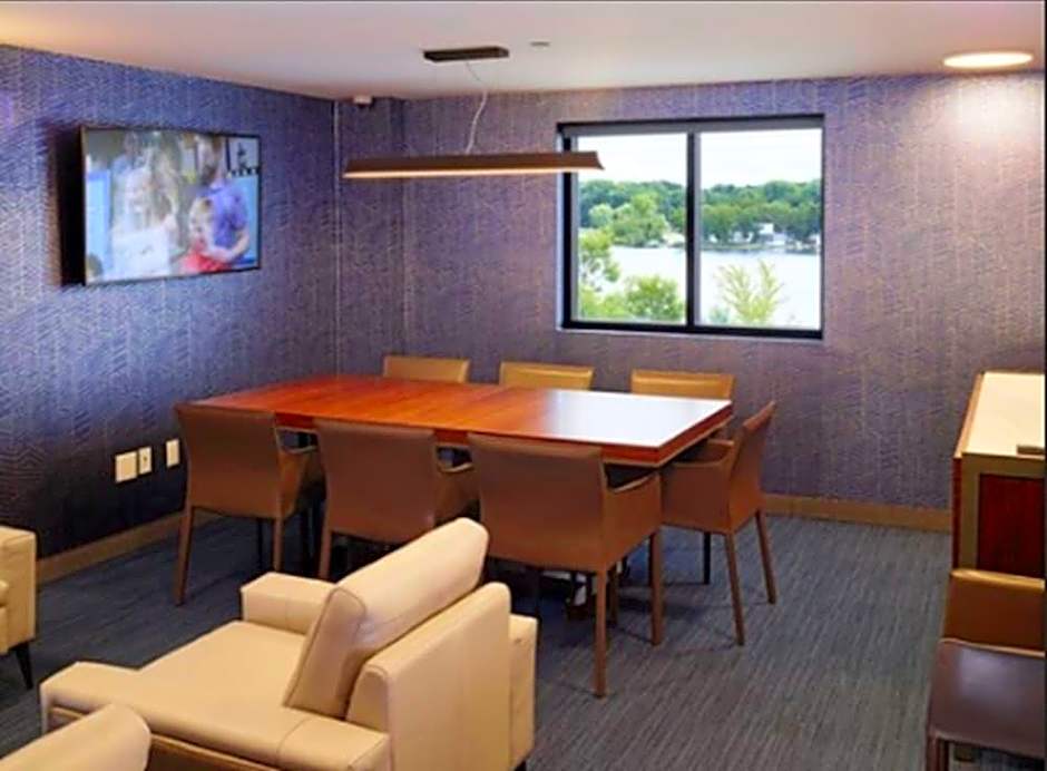 LivINN Hotel St. Paul – I-94 – East 3M Area