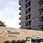 Theorie Hotel Sukhumvit 107 by SLH