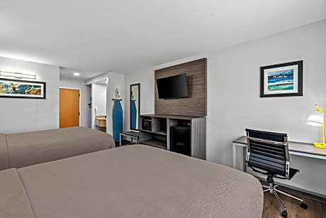 Queen Room with Two Queen Beds - Non-Smoking