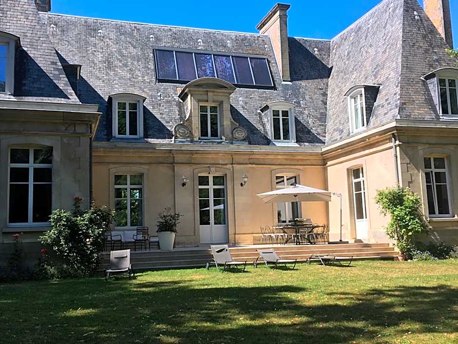 Le Château d'Hermonville B&B / Chambres d'hôtes