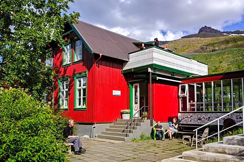 Hafaldan HI hostel, old hospital building