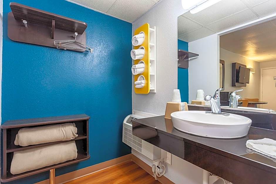 Motel 6-Walterboro, SC