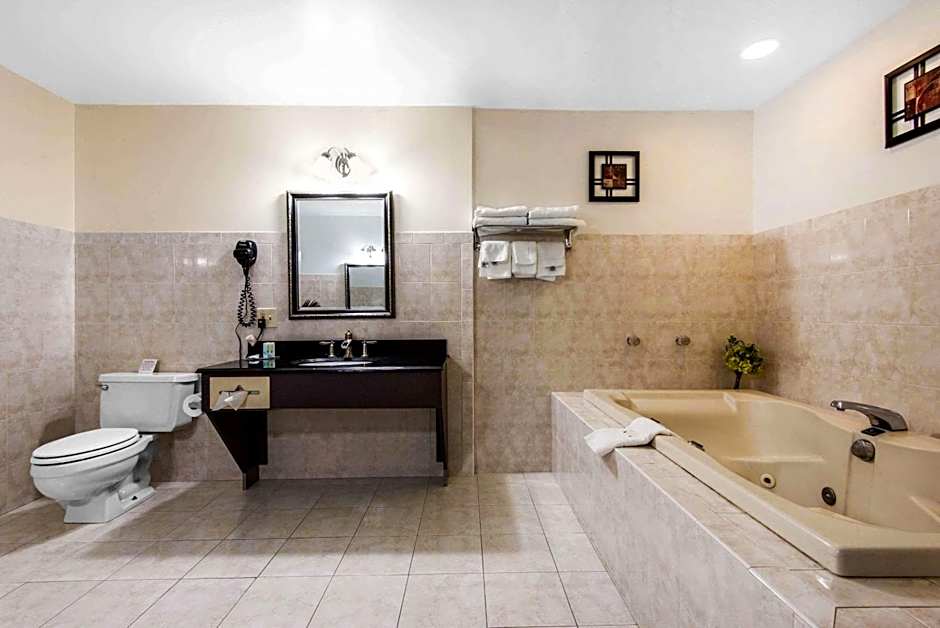 Quality Inn - Niagara Falls Blvd