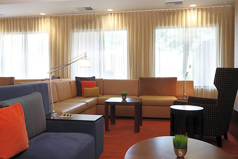 Courtyard by Marriott Salinas Monterey