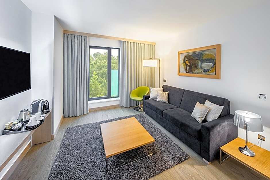 Occidental Praha Five