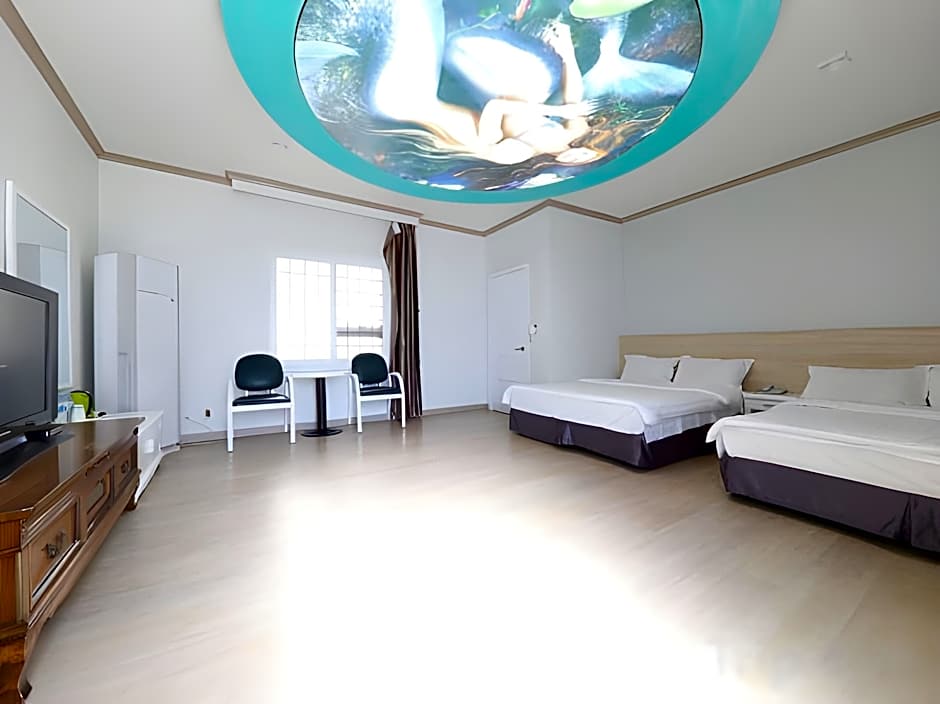 Apple Hotel