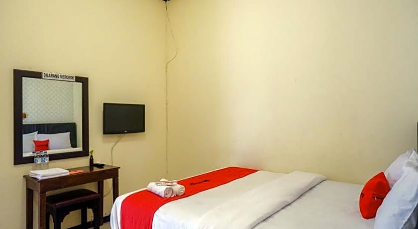 RedDoorz @ Hotel Sartika Yogyakarta