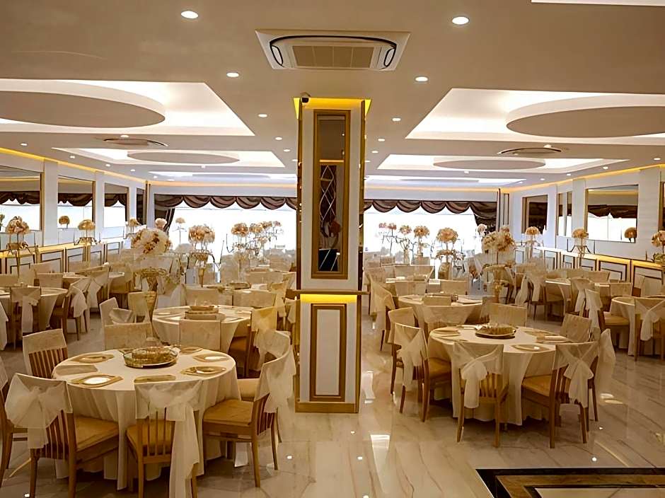 EMRTMES HOTEL & SPA TUZLA