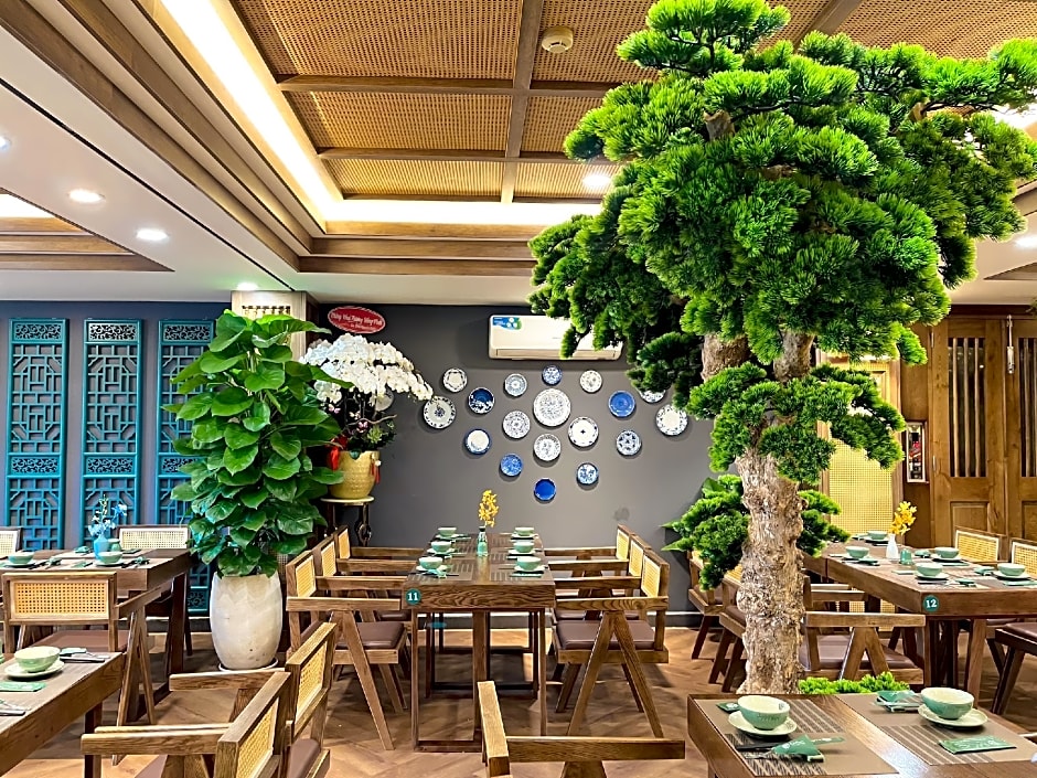 Happy Life Green Hotel