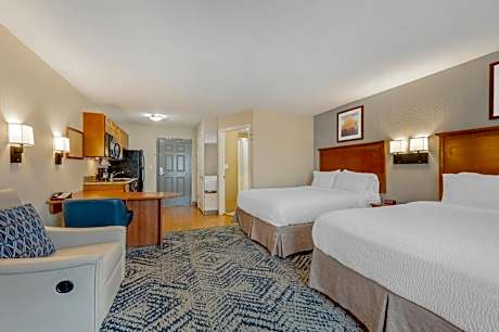 Queen Studio Suite with Two Queen Beds and Full Kitchen