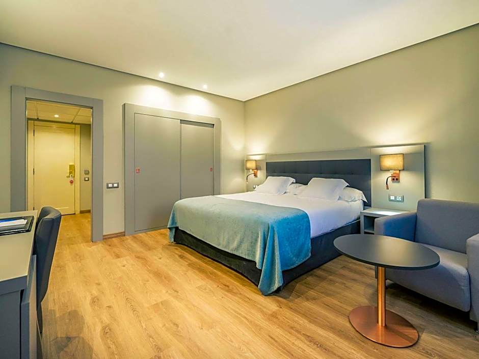 Mercure Carlton Rioja