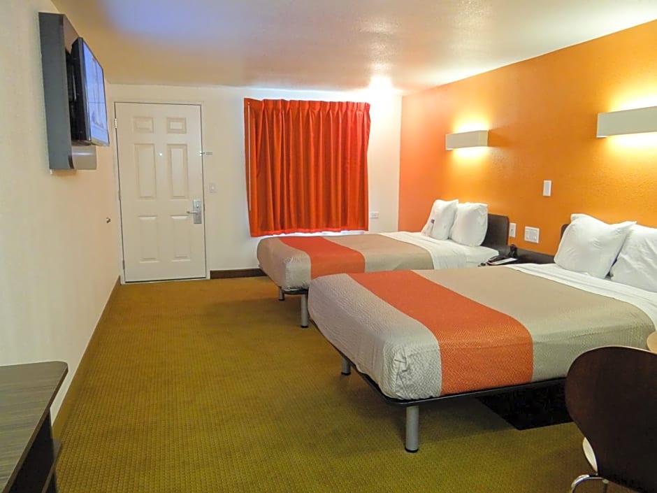 Motel 6-Erie, PA