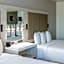Inn on the Square, an Ascend Collection Hotel