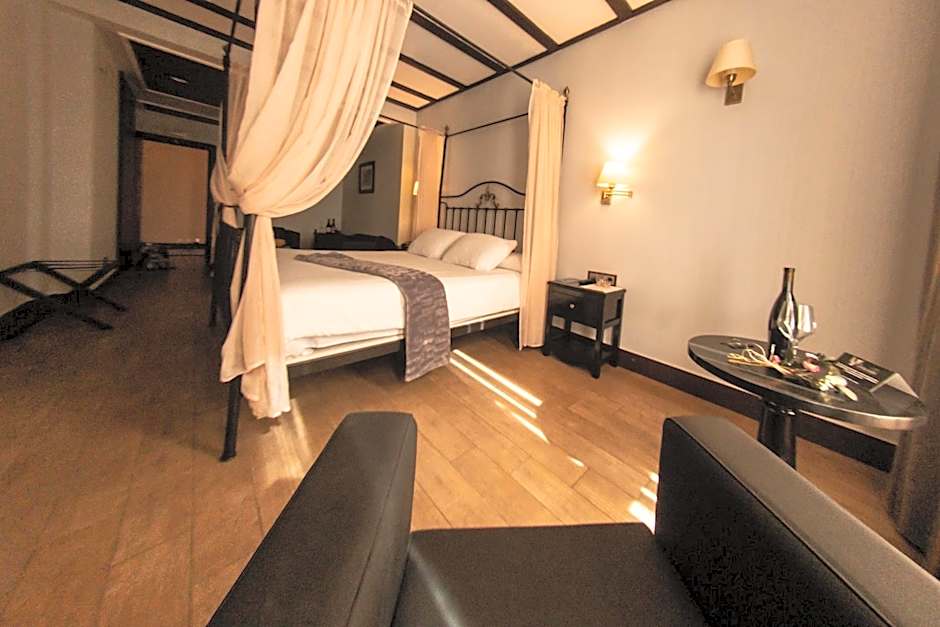 Complejo Enoturístico Finca La Estacada