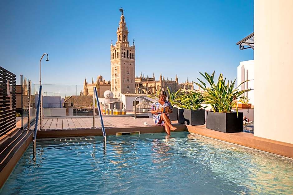 Joya del Casco Boutique Hotel by Shiadu