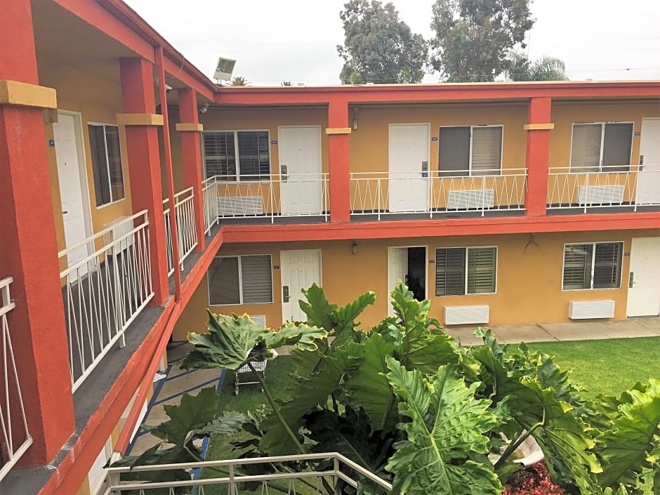 Rodeway Inn near Venice Beach