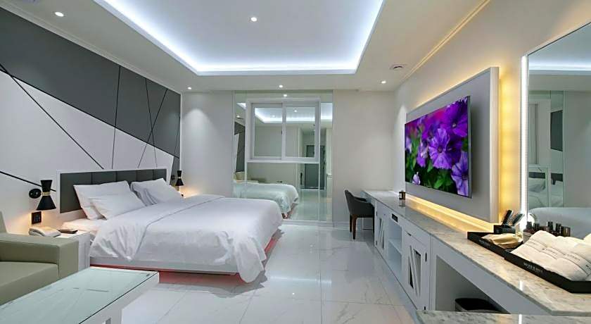 Wonju WJ Hotel Full House