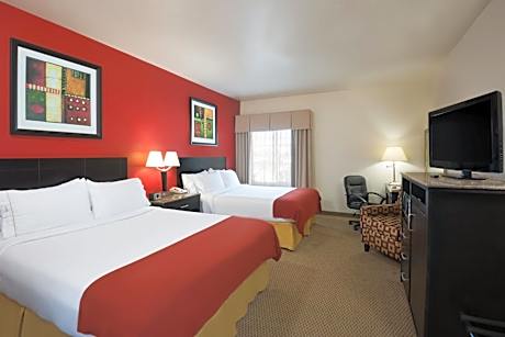 Standard Room with Two Queen Beds