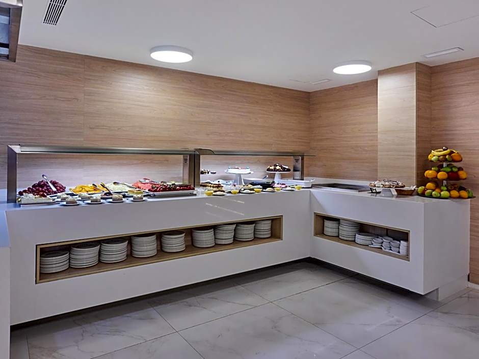 Aparthotel y Hotel Paguera Beach