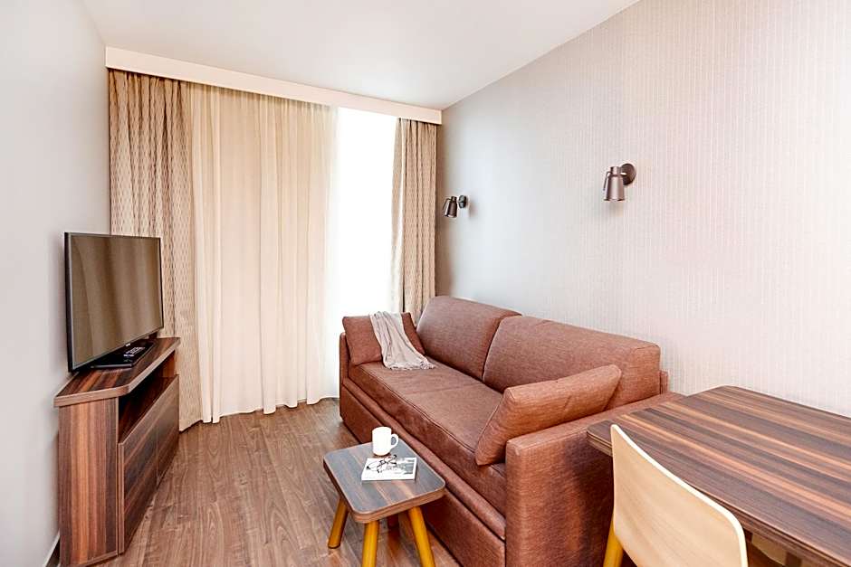 Aparthotel Adagio Leicester