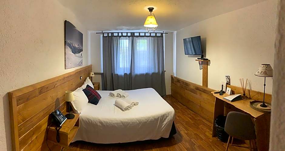 Hotel Coeur Du Village