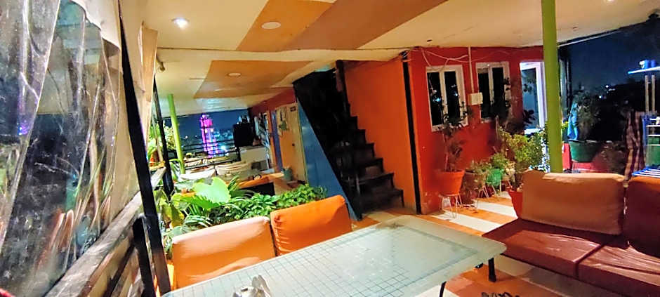 Shivam Paying Guest House