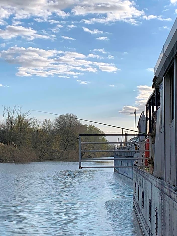 Péniche Le Pescalune - Chambre d'hôtes