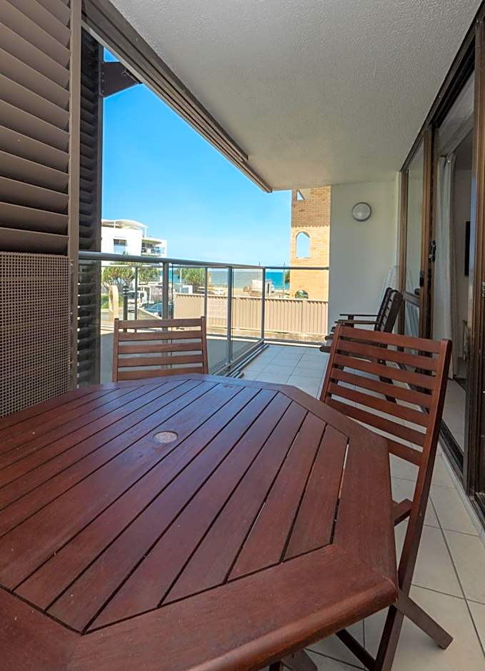 Merrima Court Holidays