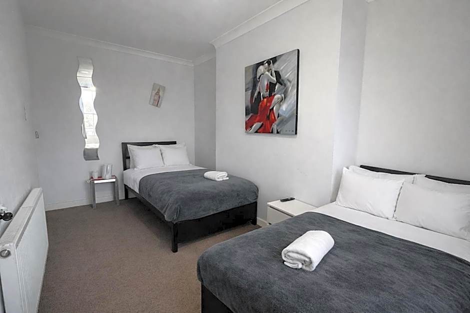 BEST DEAL - Kings Hotel