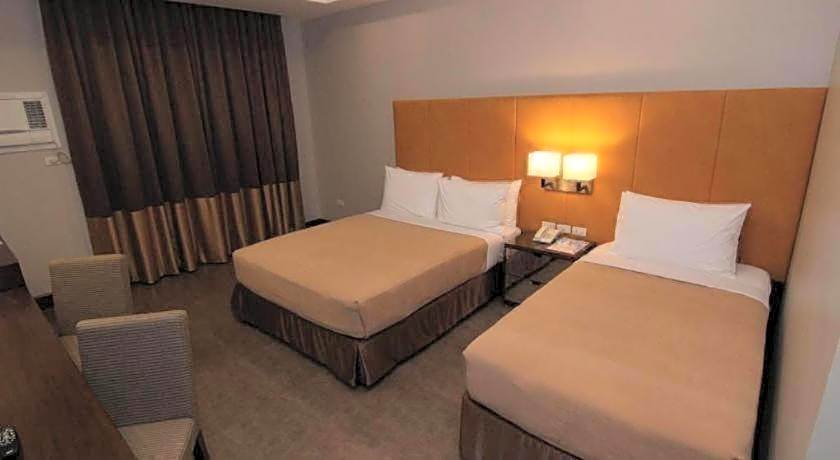 District 21 Hotel