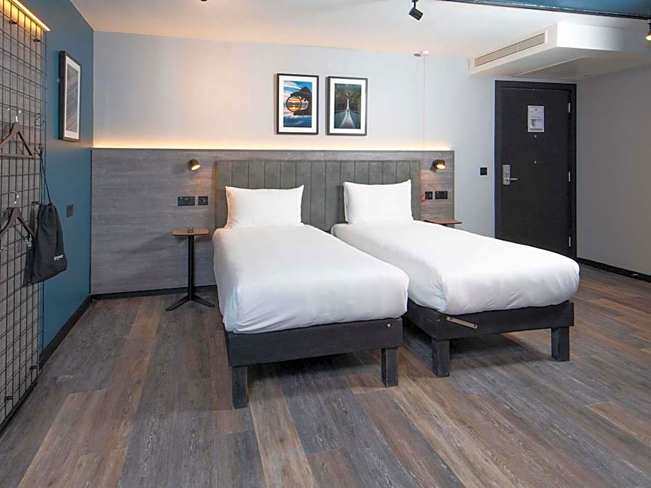 ibis Styles London Gatwick Airport