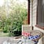 Summerlands - Country Luxe