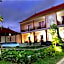 Tom's Inn Pecatu
