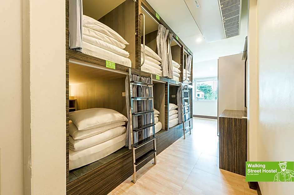 walking street hostel by new wave