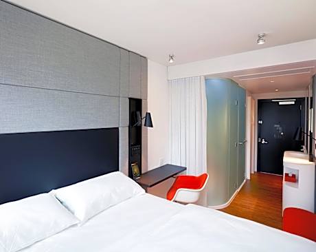King Room Skyline View