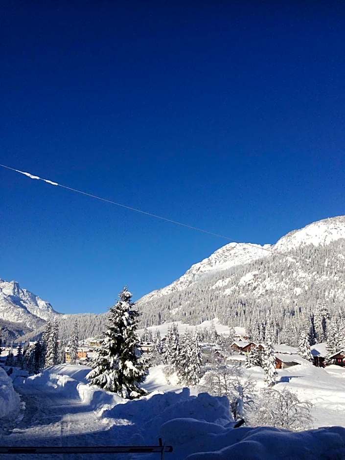 Eirl DOLOMITES Retreat Sappada