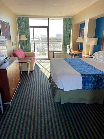 Days Inn by Wyndham Virginia Beach At The Beach