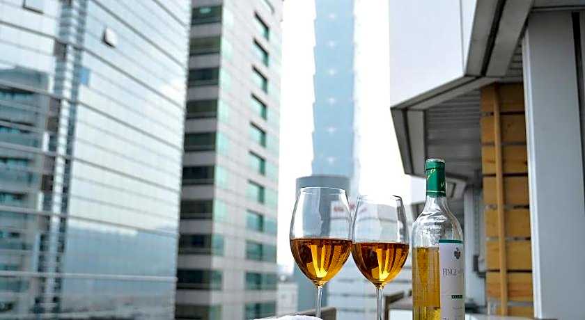 Pacific Business Hotel