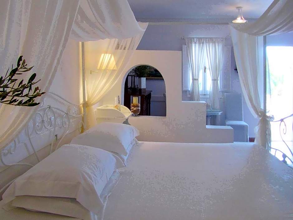 Porto Scoutari Romantic Hotel