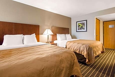 Queen Room with Two Queen Beds - Non-Smoking