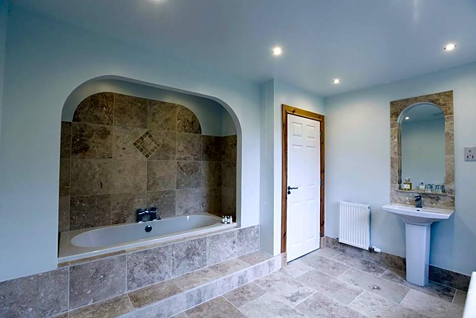 Achnagairn Estate - Self-catering Mini Manors