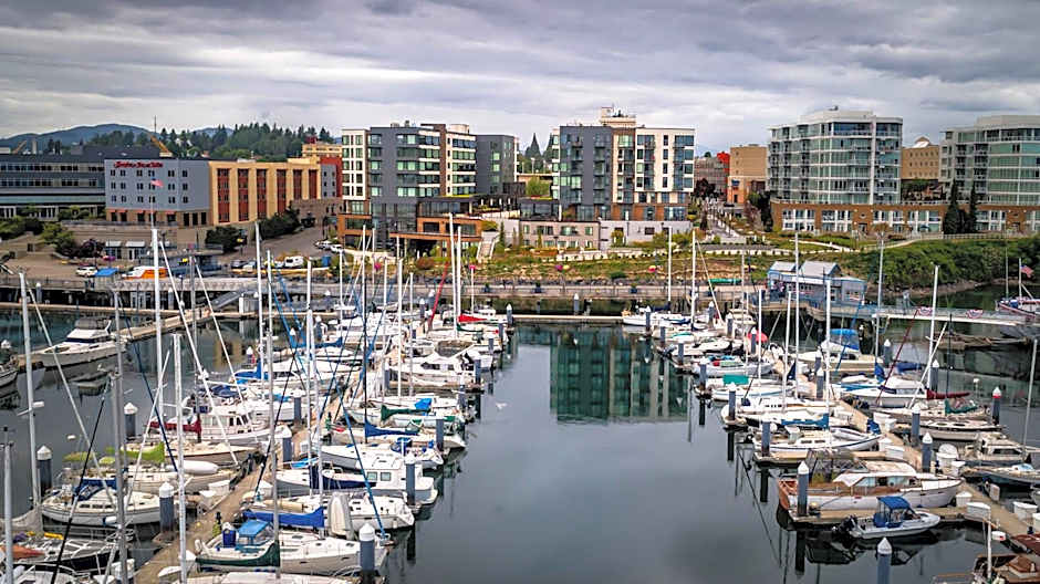 Marina Square Suites