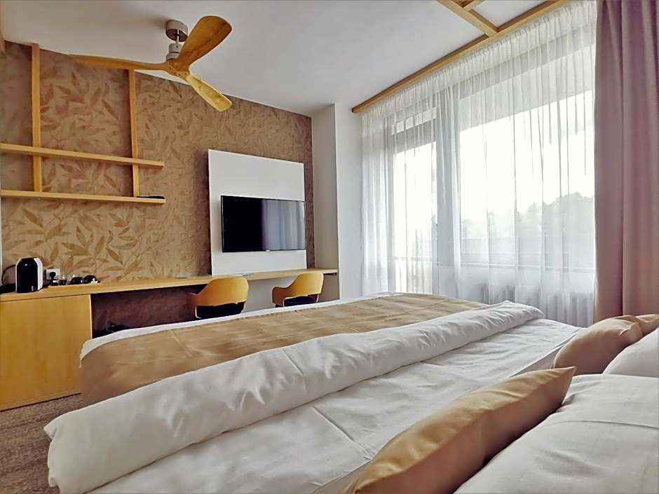 Hotel Adamantino