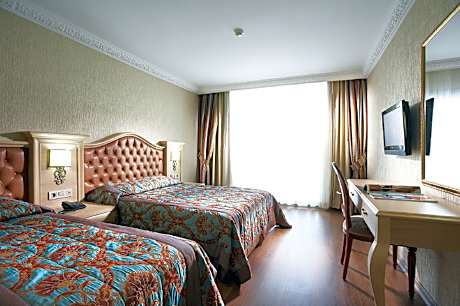 EMRE BEACH Double Sea Side View Room