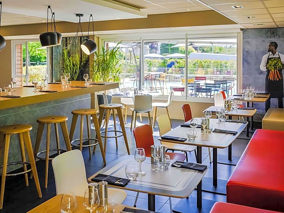 Ibis Roanne Le Coteau Hotel Restaurant